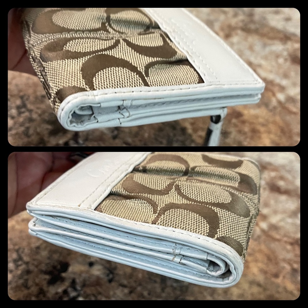 Coach ID Wallet - Picture 4 of 8